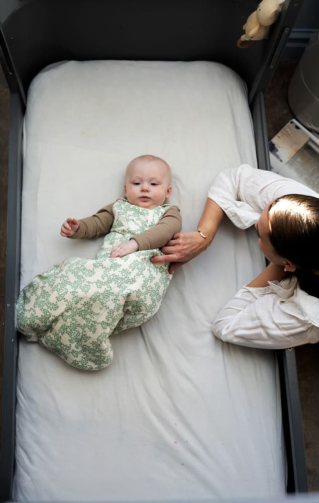 Sovepose med knapper