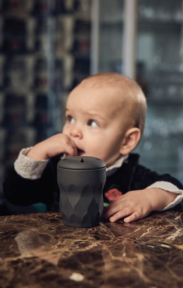 Silikon Snack- und Trinkbecher 2in1